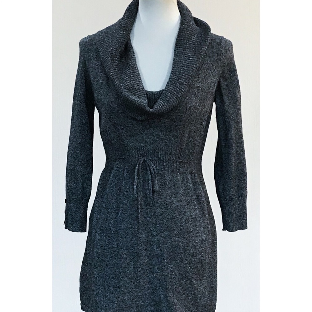 Long sleeve maternity top